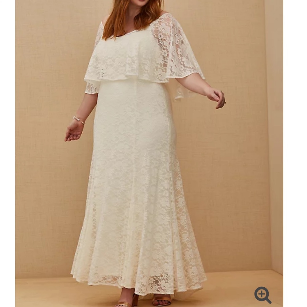 Ivory Lace Wedding dress